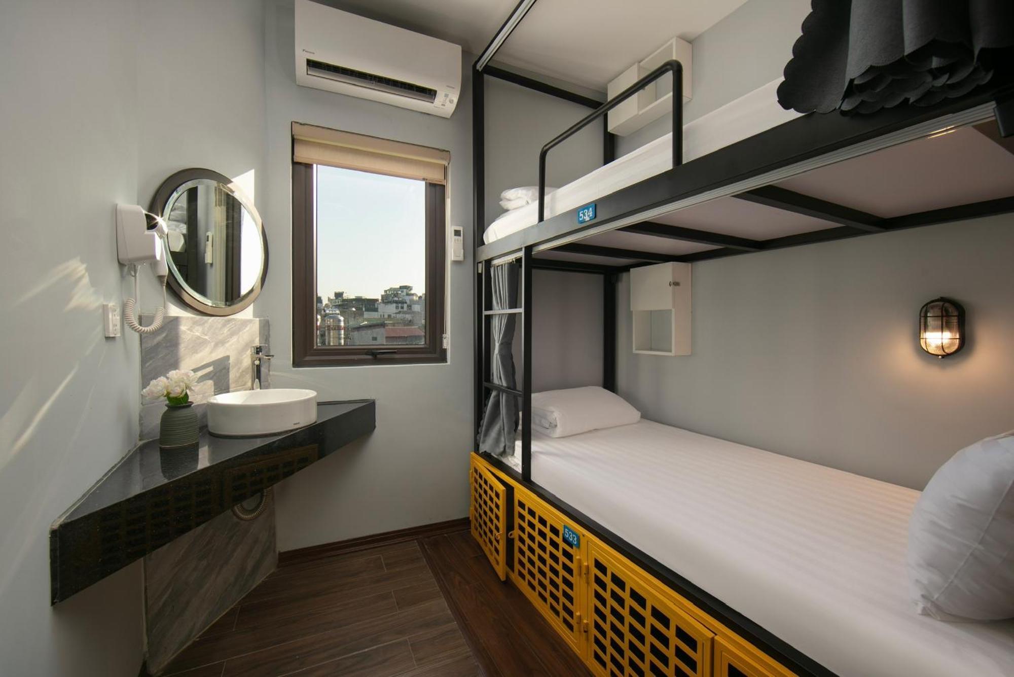Lakeview Backpackers Hostel & Rooftop Bar Hanoi Eksteriør billede