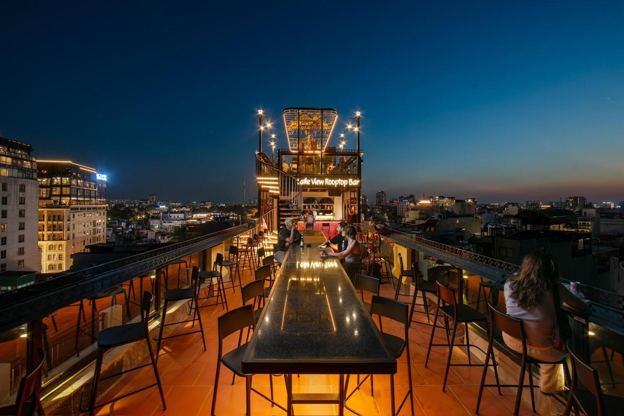 Lakeview Backpackers Hostel & Rooftop Bar Hanoi Eksteriør billede