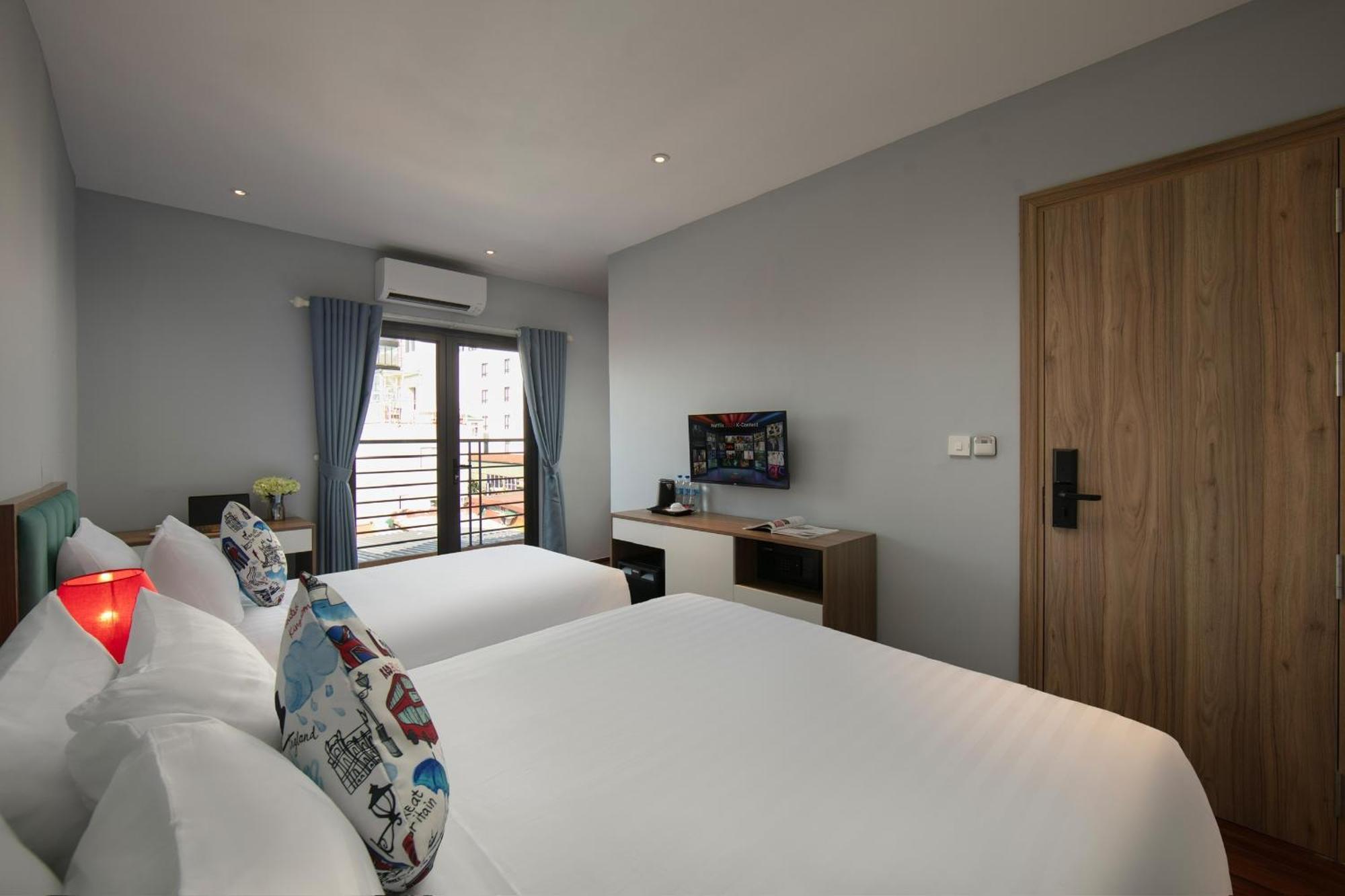 Lakeview Backpackers Hostel & Rooftop Bar Hanoi Eksteriør billede
