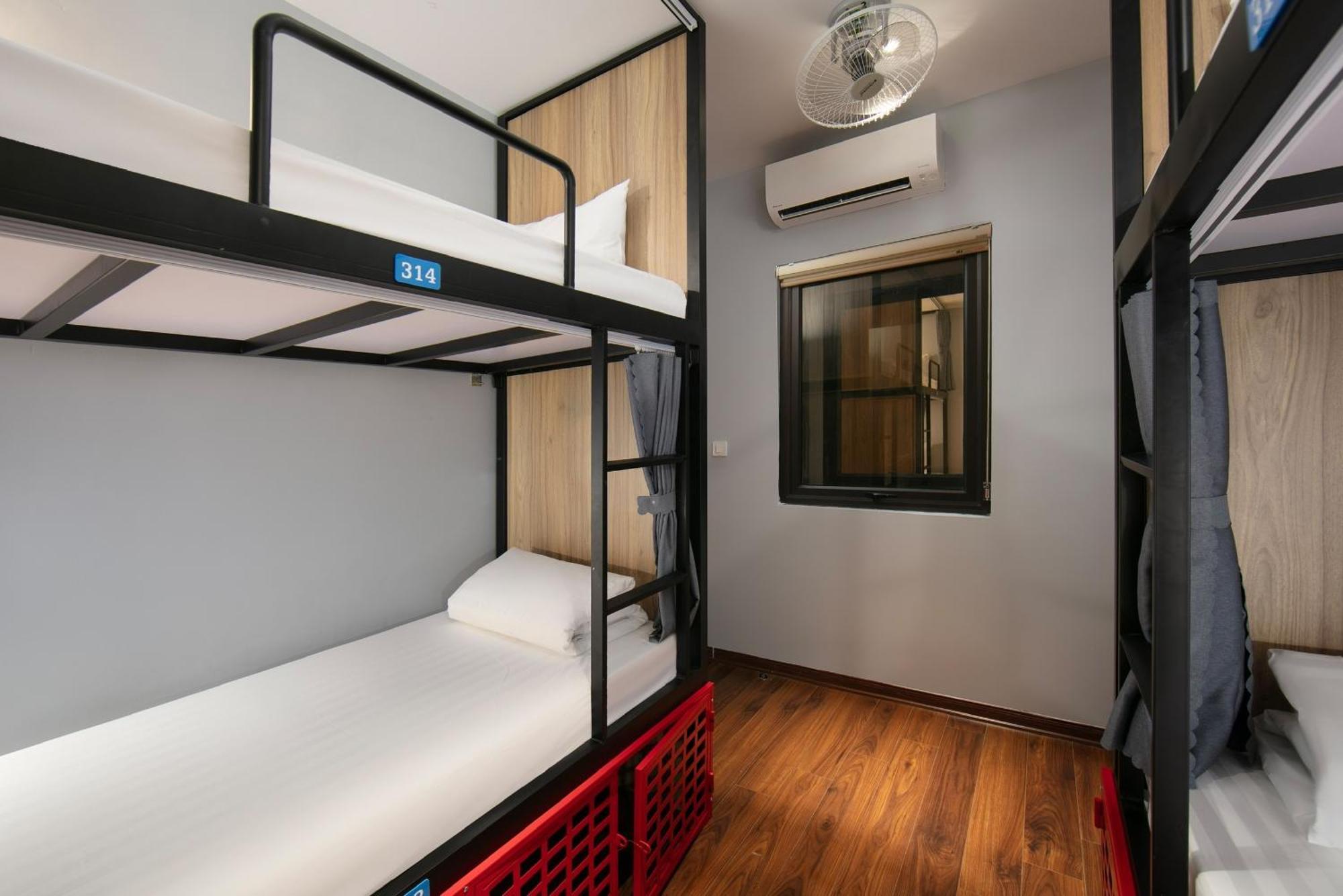 Lakeview Backpackers Hostel & Rooftop Bar Hanoi Eksteriør billede