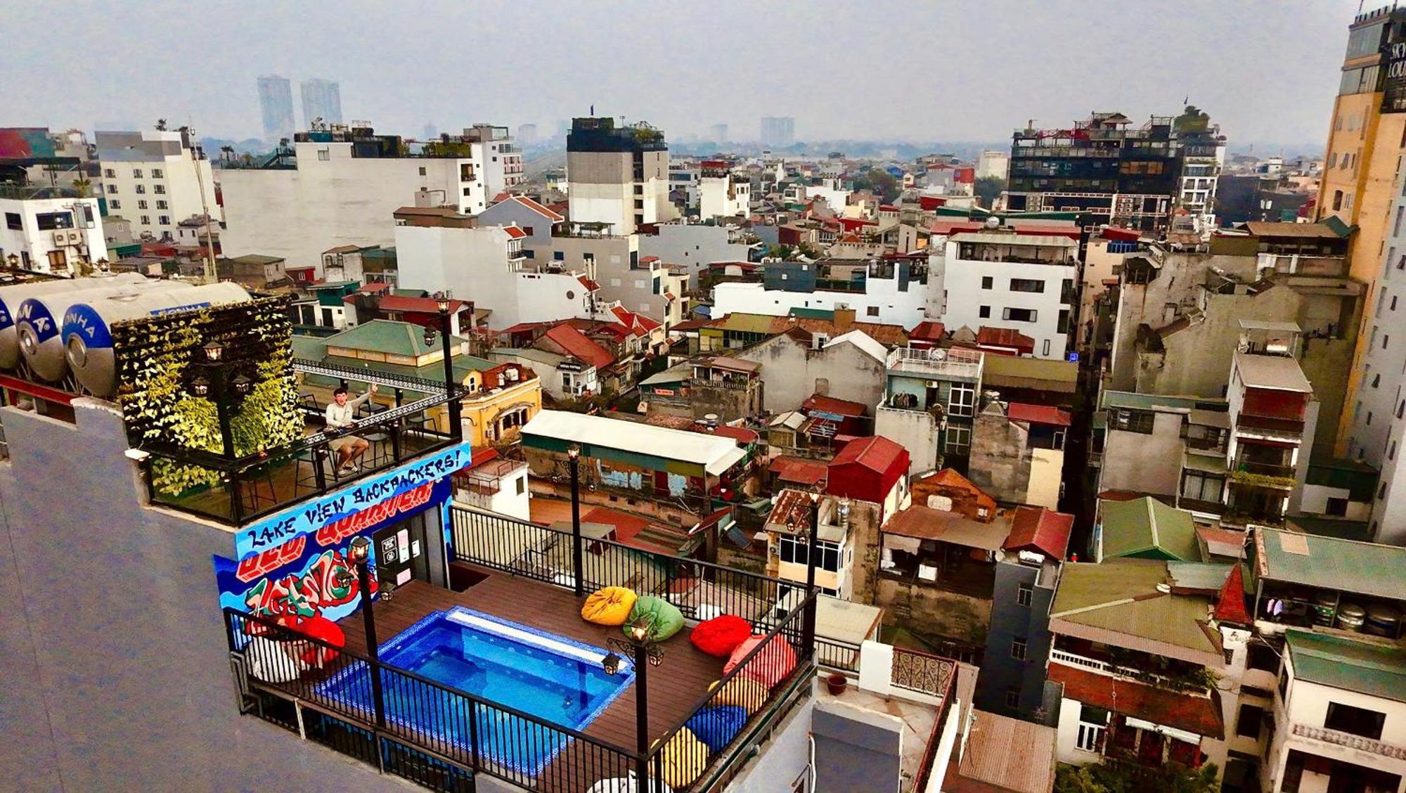 Lakeview Backpackers Hostel & Rooftop Bar Hanoi Eksteriør billede