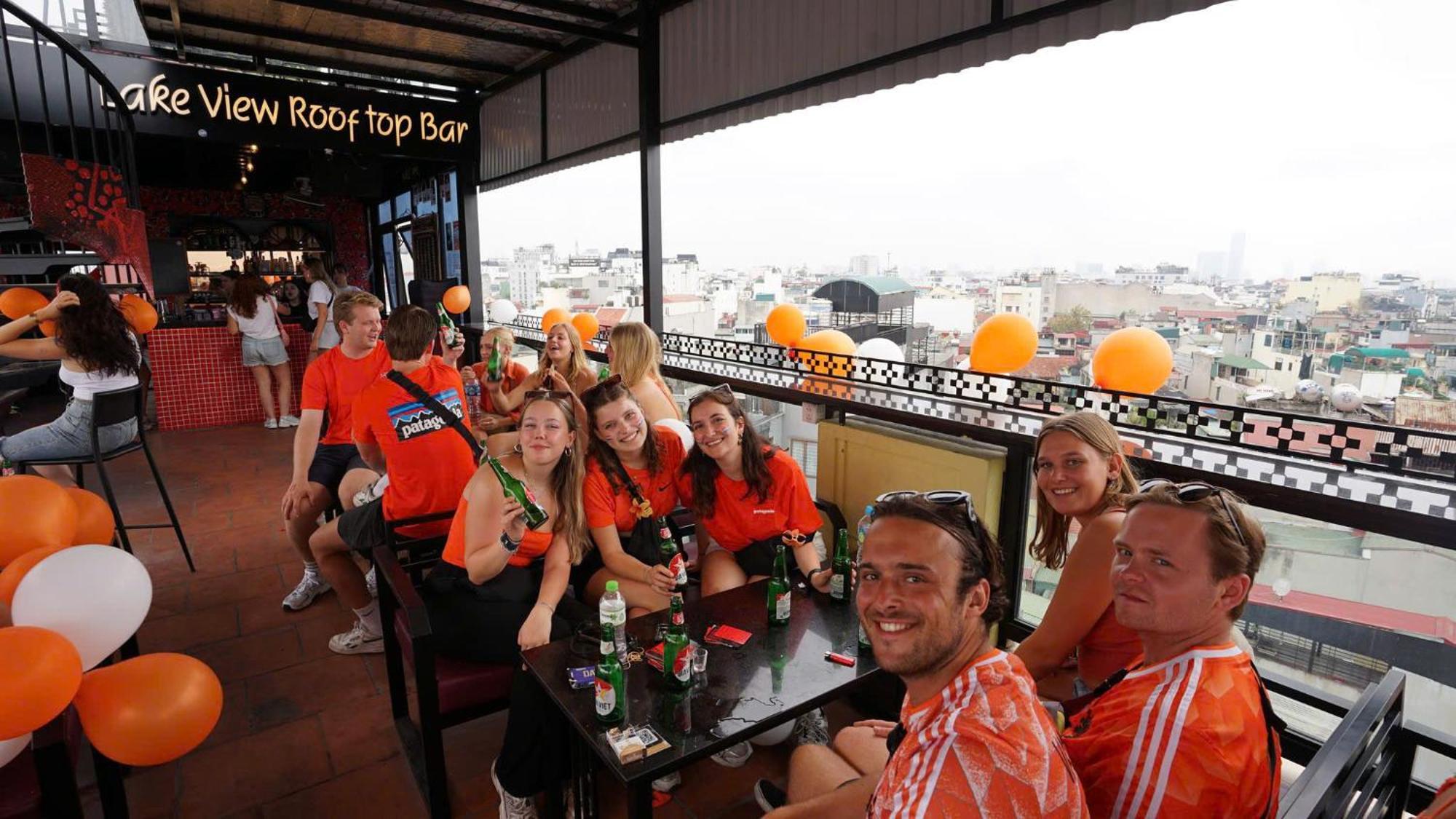 Lakeview Backpackers Hostel & Rooftop Bar Hanoi Eksteriør billede